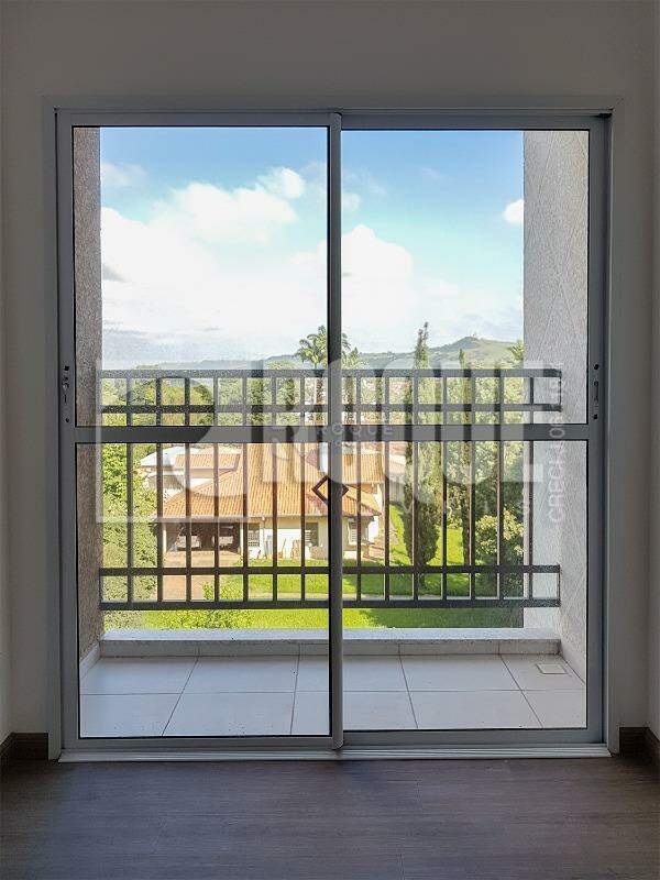 Apartamento para aluguel no bairro Chácaras Antonieta: Varanda