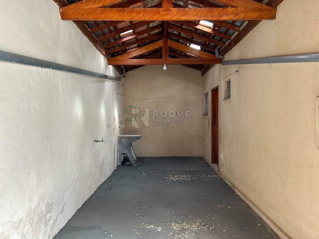 Casa Residencial para aluguel no bairro Vila Queiroz: Área de serviço 