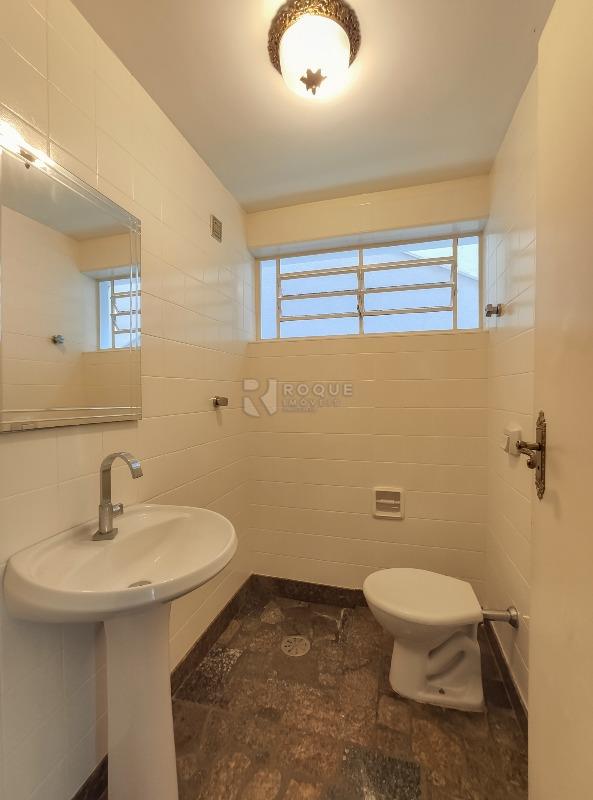 Casa Comercial para aluguel no bairro Jardim Mercedes: Lavabo 