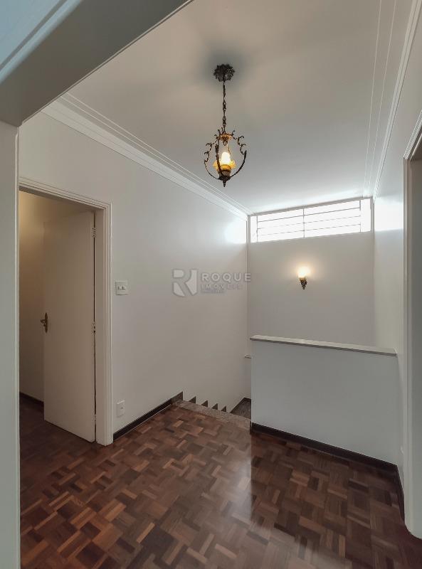 Casa Comercial para aluguel no bairro Jardim Mercedes: Hall 