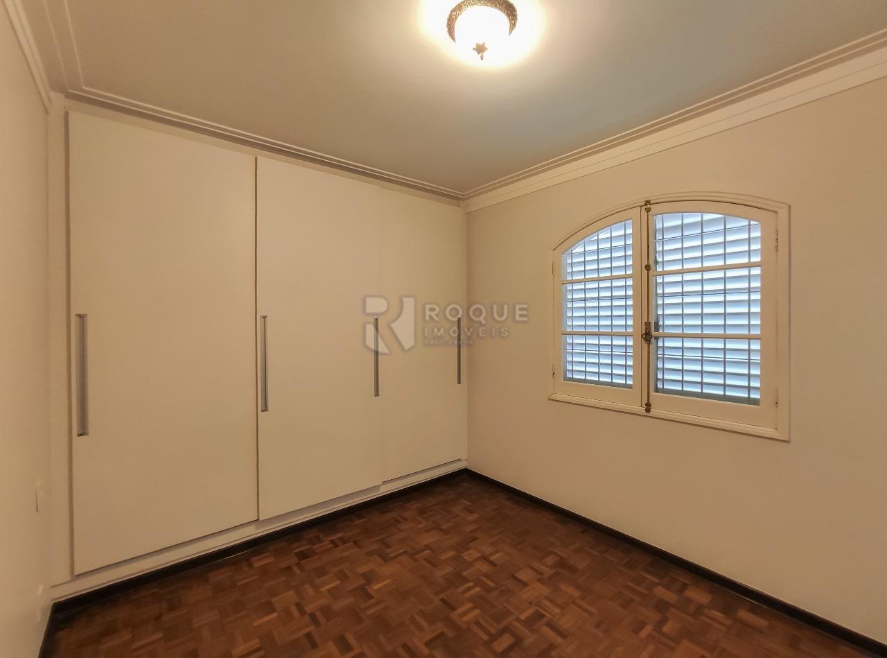 Casa Comercial para aluguel no bairro Jardim Mercedes: Dormitório 2 suíte 