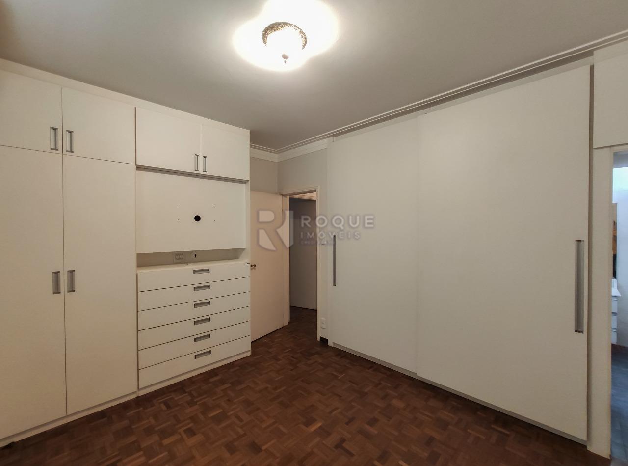 Casa Comercial para aluguel no bairro Jardim Mercedes: Dormitório 3 suíte 