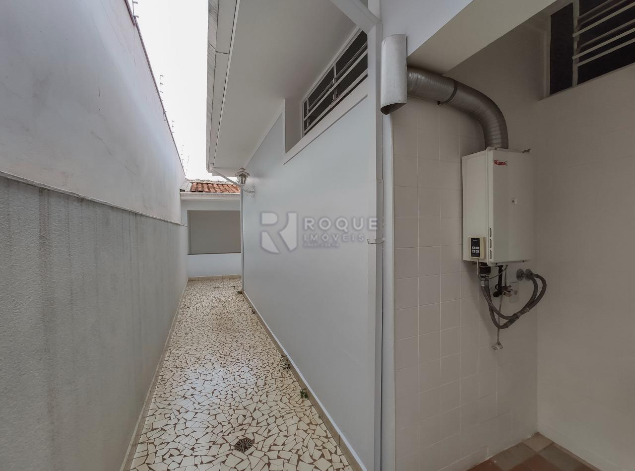 Casa Comercial para aluguel no bairro Jardim Mercedes: Corredor 