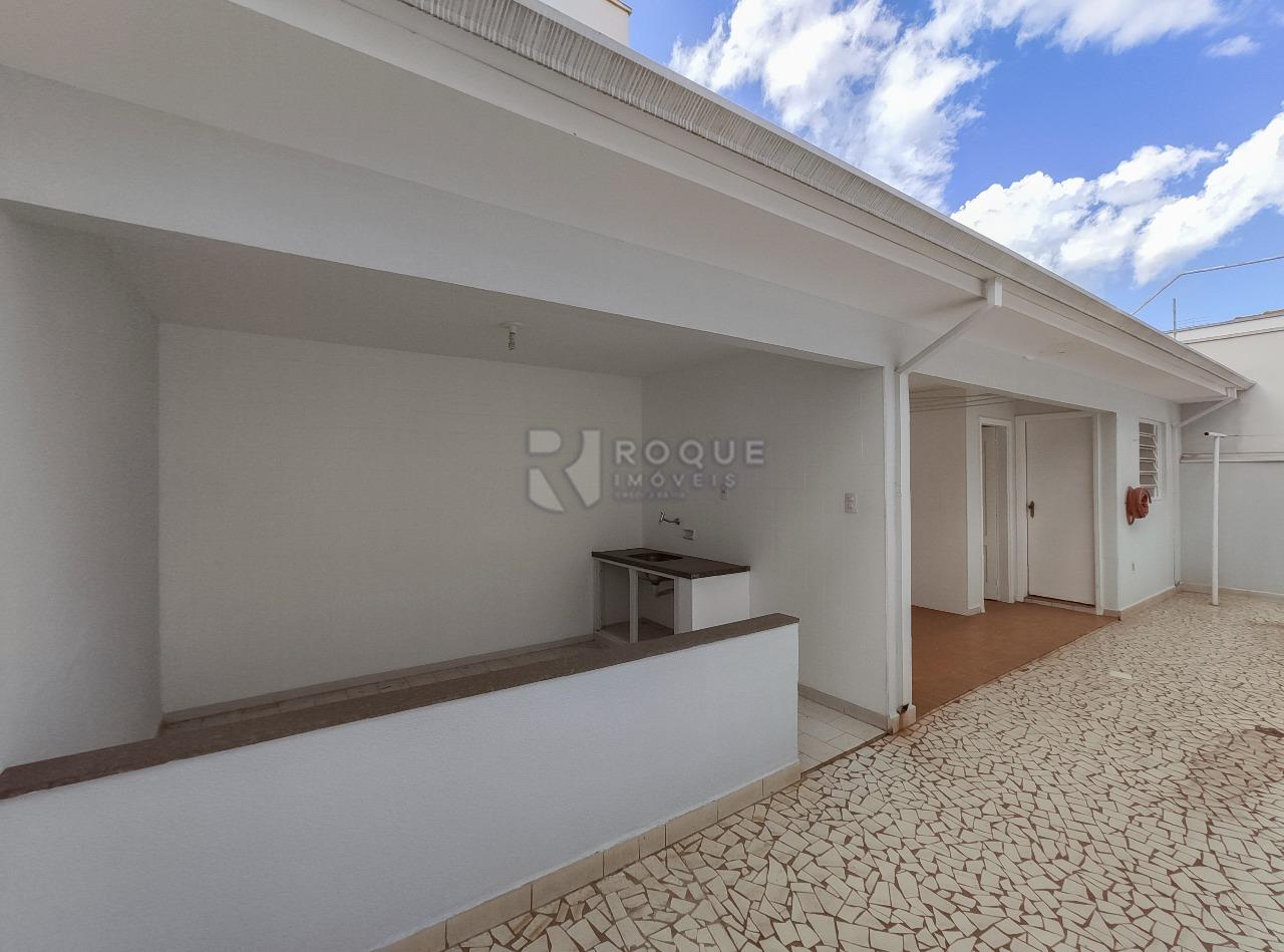 Casa Comercial para aluguel no bairro Jardim Mercedes: Fundo 