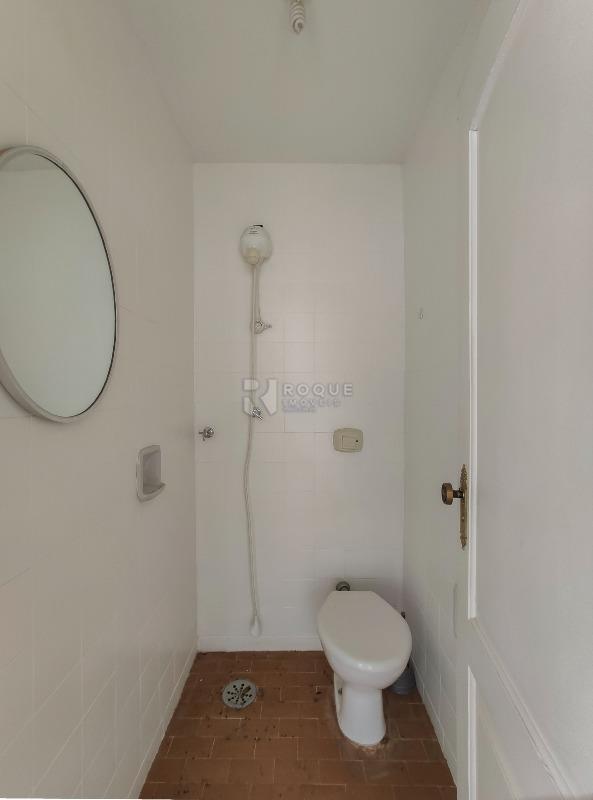 Casa Comercial para aluguel no bairro Jardim Mercedes: WC fundo 