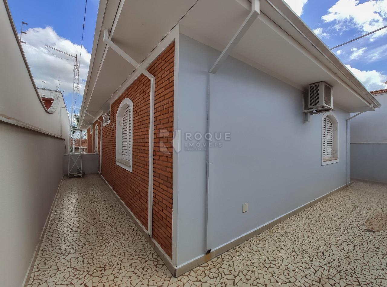 Casa Comercial para aluguel no bairro Jardim Mercedes: Fundo 