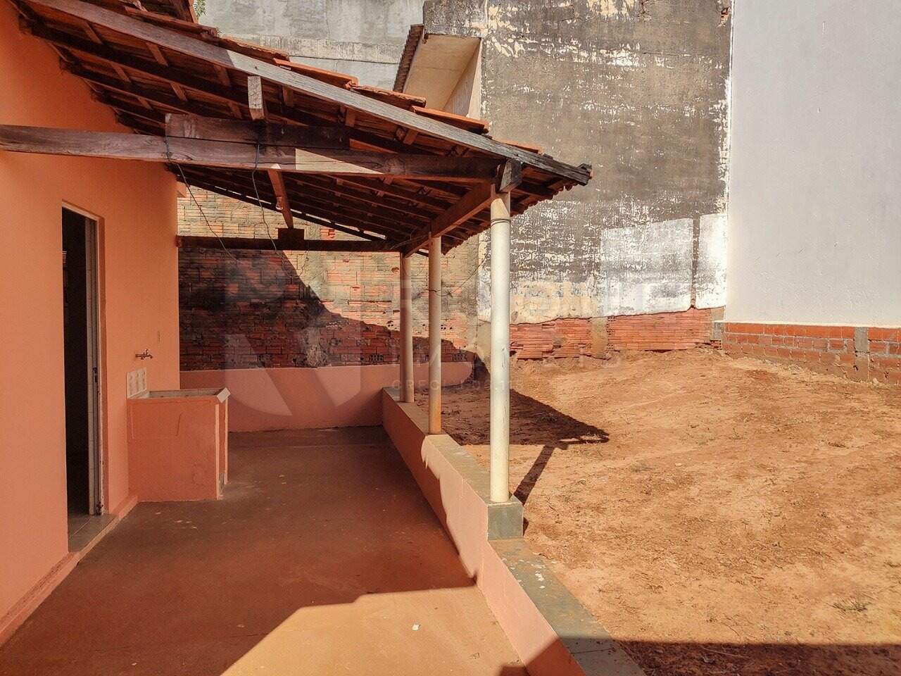 Casa Residencial para aluguel no bairro Parque Residencial Anavec: Rancho / Área de serviço 