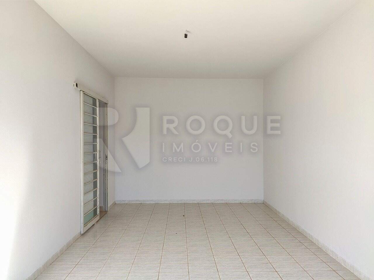 Casa Residencial para aluguel no bairro Parque Residencial Anavec: Garagem