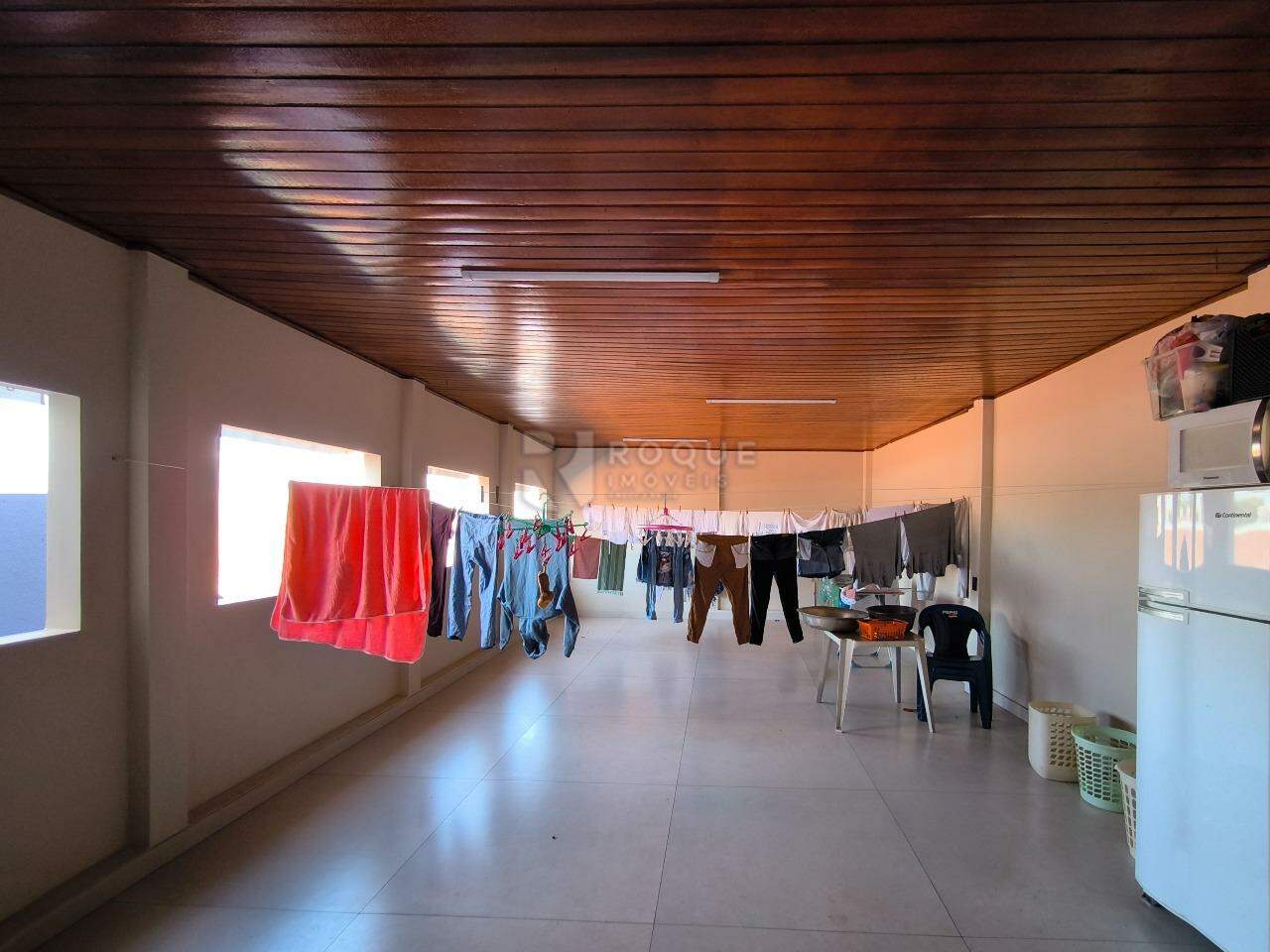 Casa Residencial à venda no bairro Parque Residencial Aeroporto: ÁREA DE VARAL