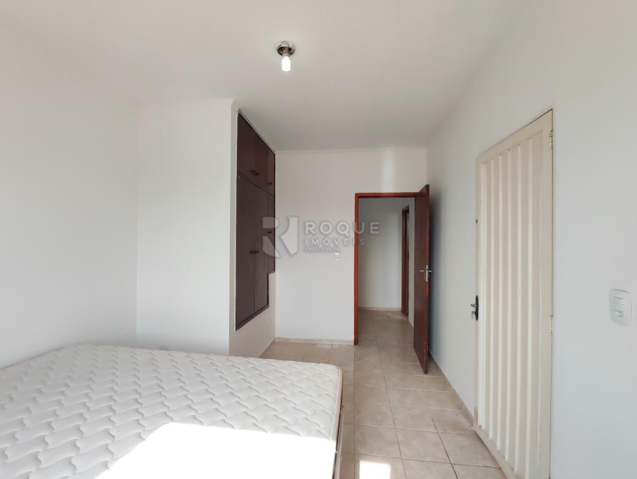 Casa Comercial à venda no bairro Vila Castelar: DORMITÓRIO