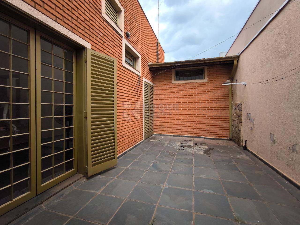 Casa em condomínio à venda no bairro Parque Egisto Ragazzo: QUINTAL