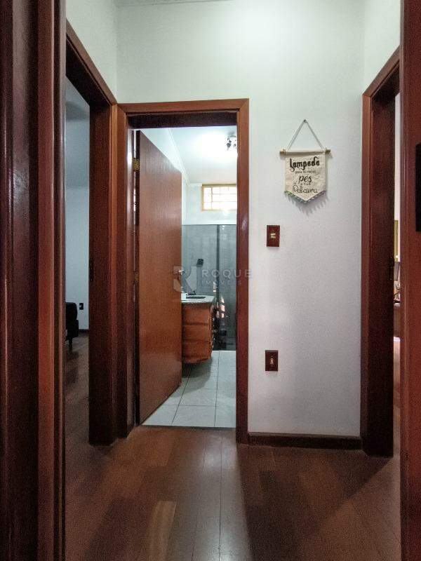 Casa em condomínio à venda no bairro Parque Egisto Ragazzo: ÁREA DE CIRCULAÇÃO