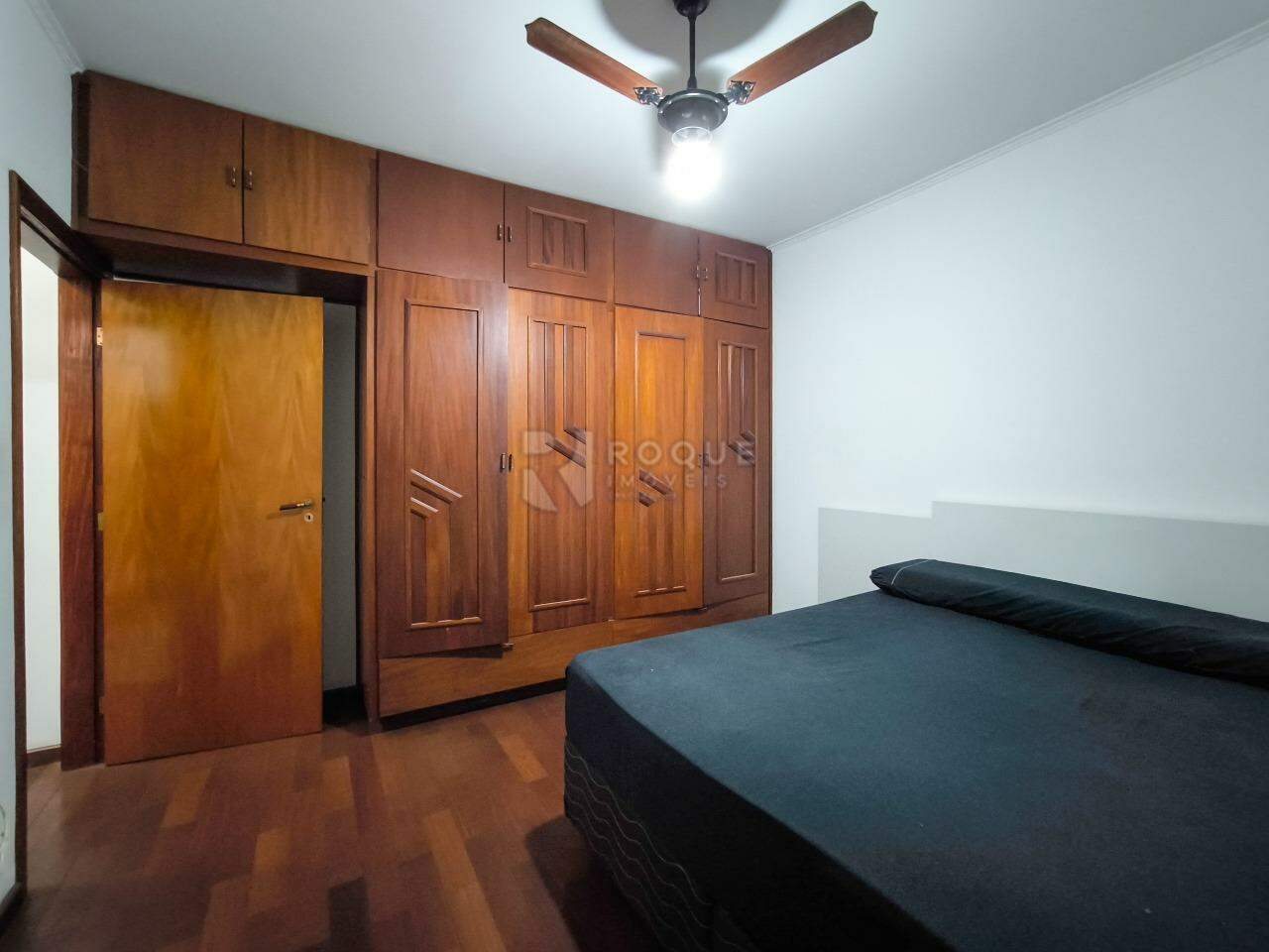 Casa em condomínio à venda no bairro Parque Egisto Ragazzo: SUÍTE