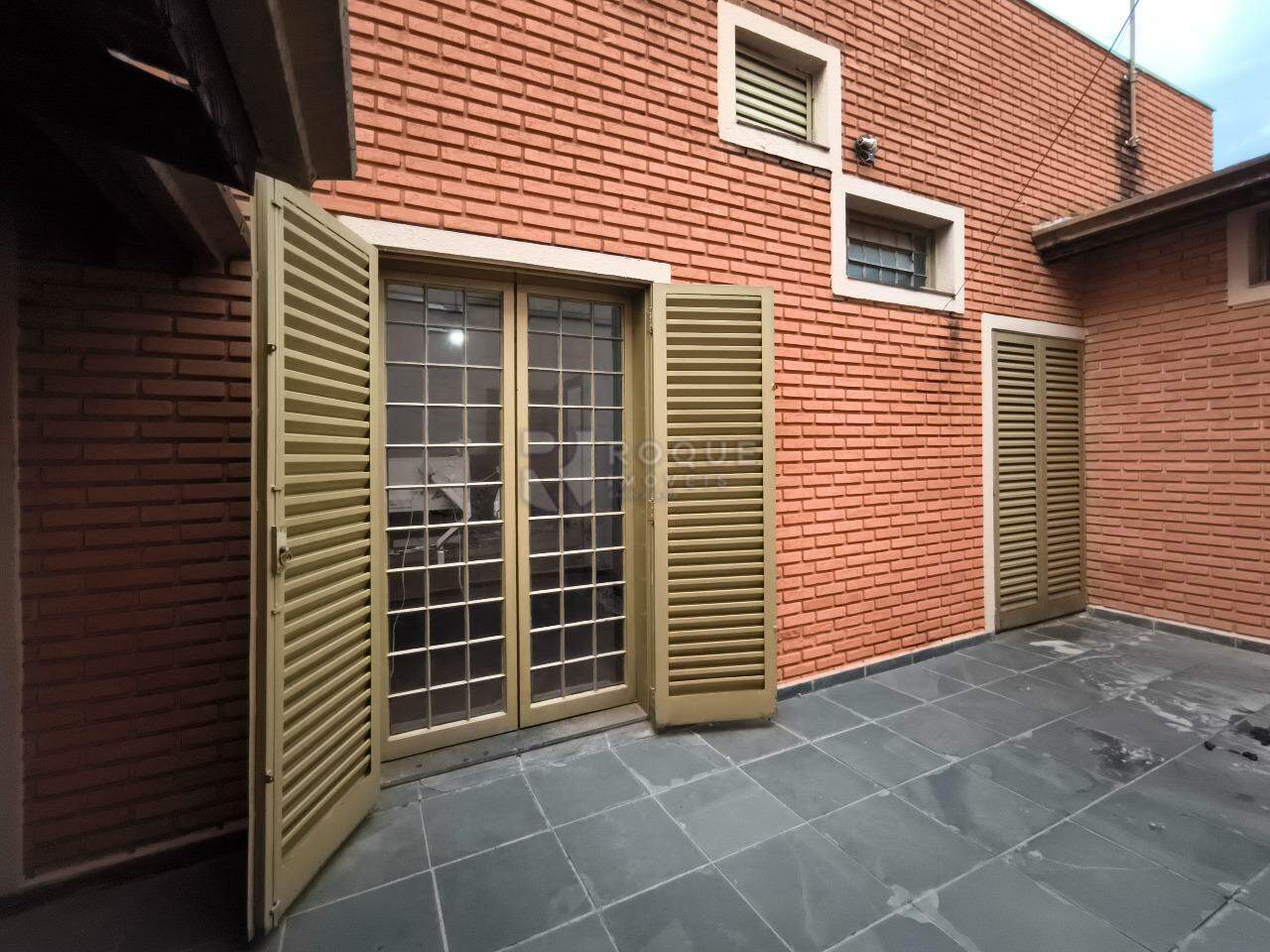 Casa em condomínio à venda no bairro Parque Egisto Ragazzo: FUNDOS 