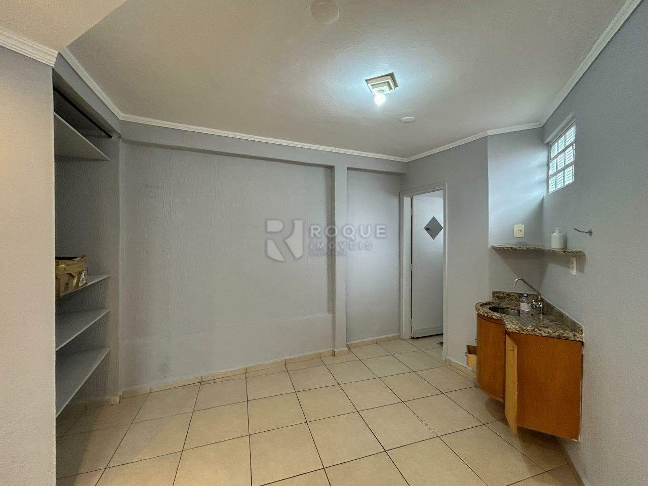 Loja para aluguel no bairro Vila São João: Sala 2