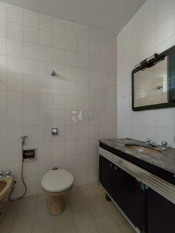 Casa Residencial para aluguel no bairro Vila Rocha: WC suíte 