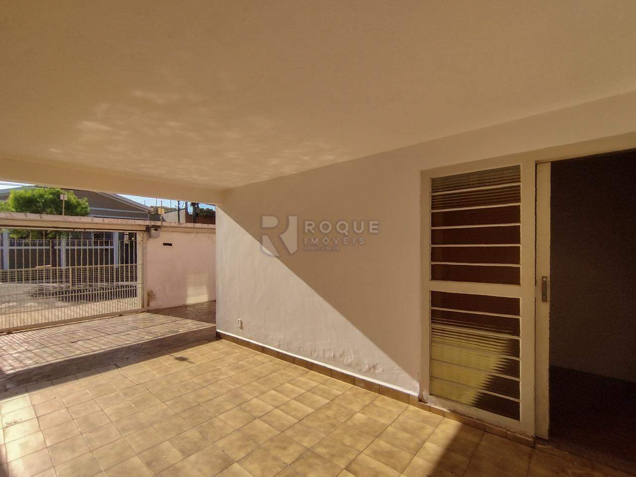 Casa Residencial para aluguel no bairro Vila Rocha: Garagem 