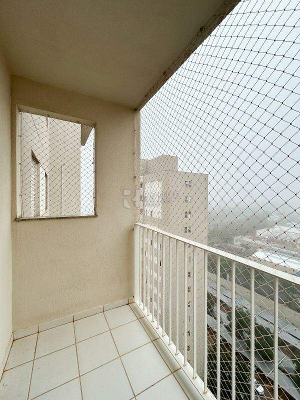 Apartamento para aluguel no bairro Jardim Esmeralda: Sacada 