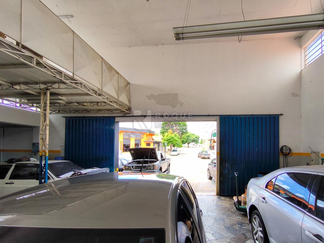 Barracão/Galpão à venda no bairro Jardim Ouro Verde: ENTRADA