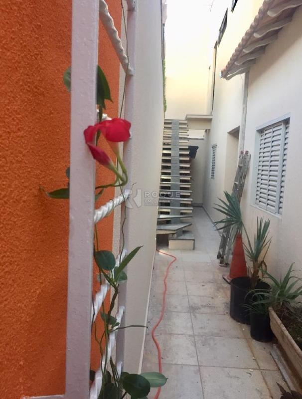 Casa Comercial à venda no bairro Vila Anita: 