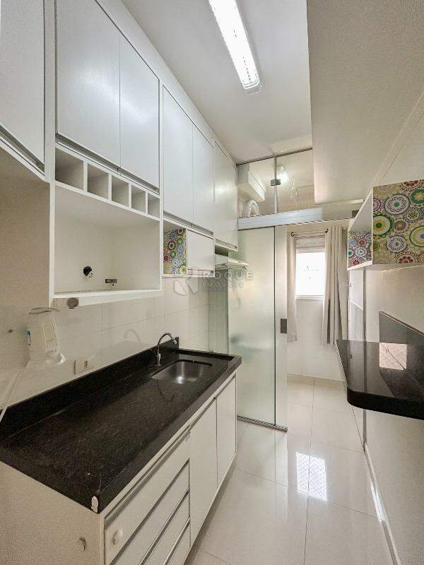 Apartamento para aluguel no bairro Vila Queiroz: Cozinha 