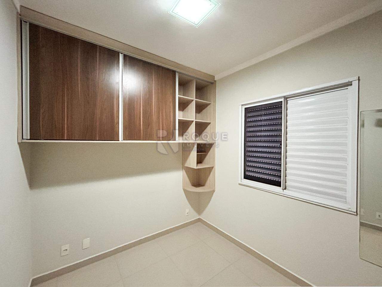 Apartamento para aluguel no bairro Vila Queiroz: Dormitório 1