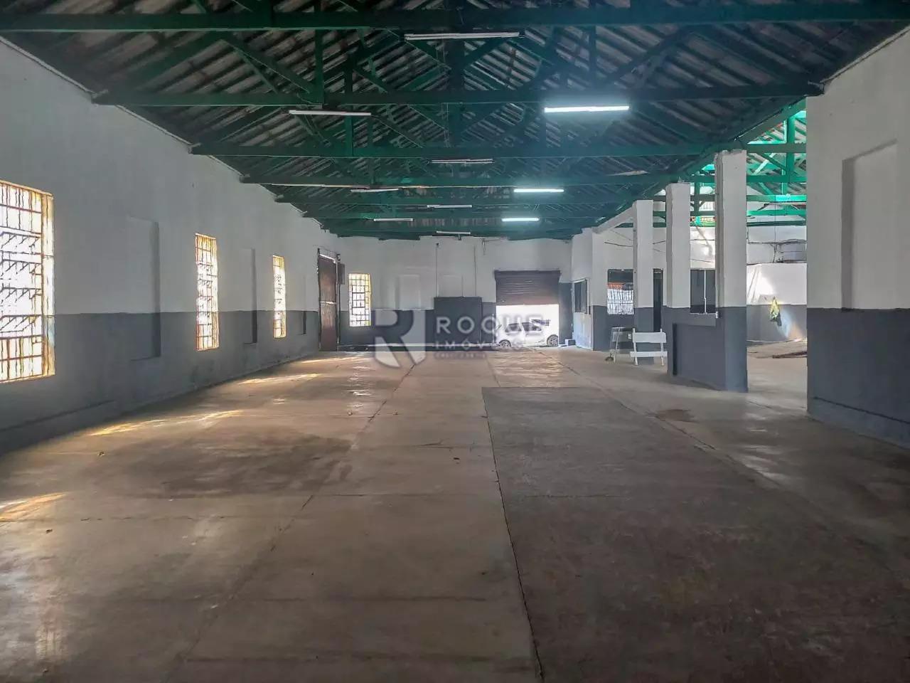 Barracão/Galpão à venda no bairro Centro: 