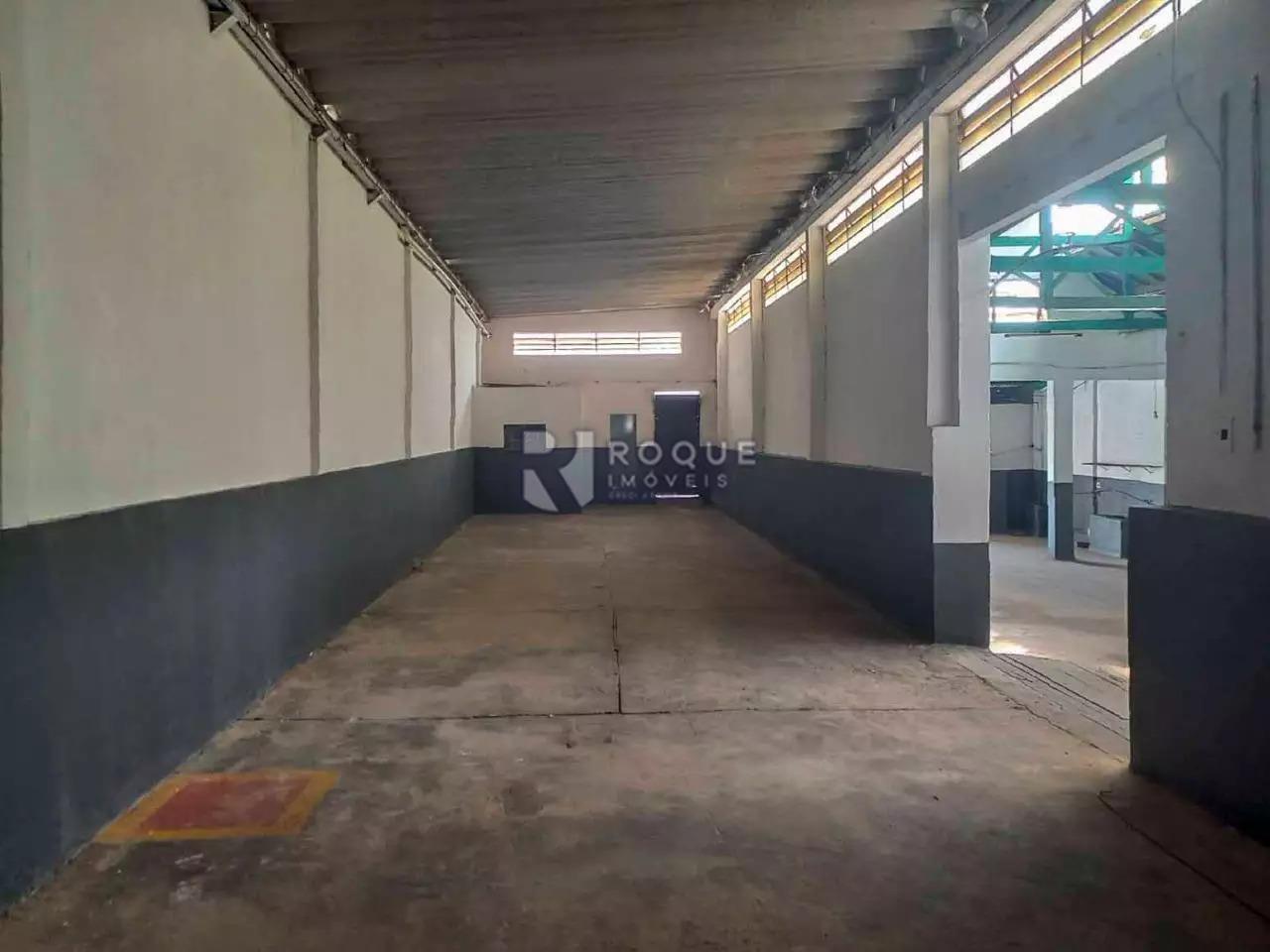 Barracão/Galpão à venda no bairro Centro: 