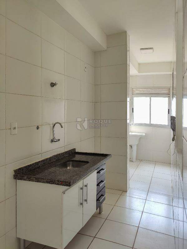 Apartamento para aluguel no bairro Chácaras Antonieta: 