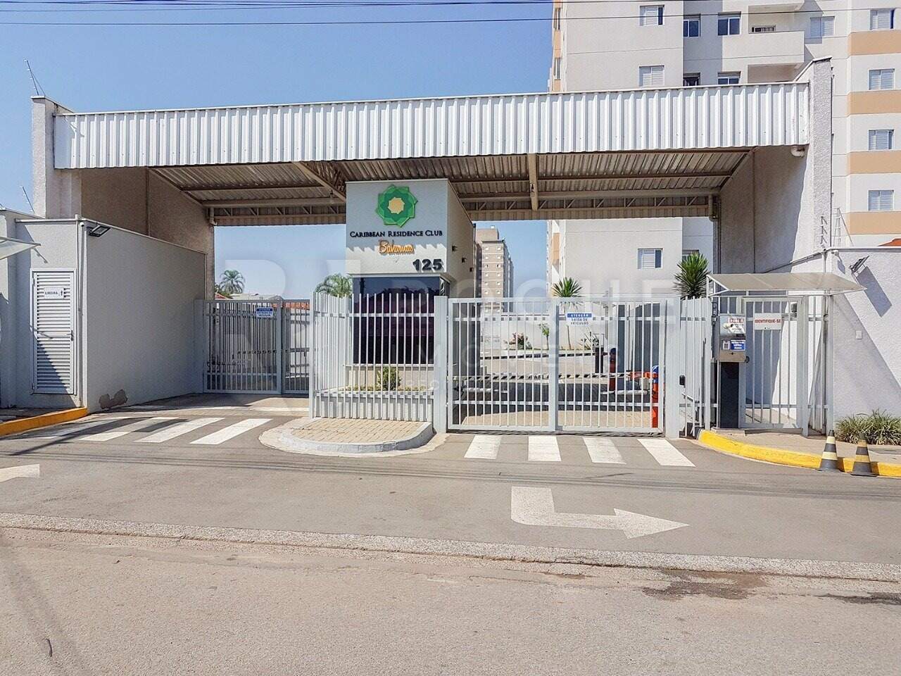 Apartamento para aluguel no bairro Chácaras Antonieta: Fachada