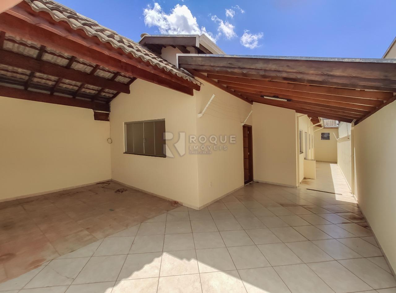 Casa Residencial para aluguel no bairro Jardim Residencial Regina Bastelli: Garagem 