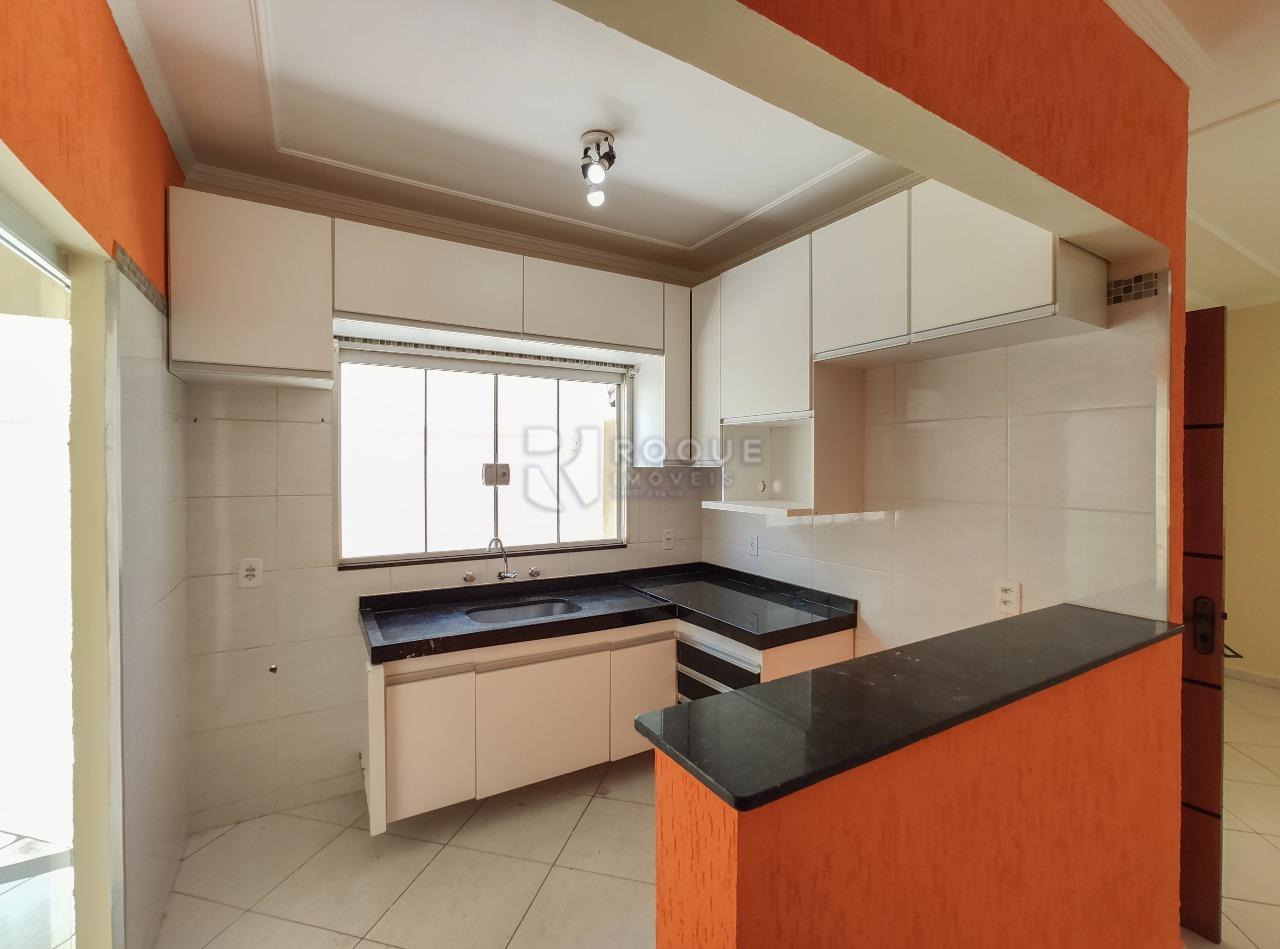 Casa Residencial para aluguel no bairro Jardim Residencial Regina Bastelli: Cozinha 