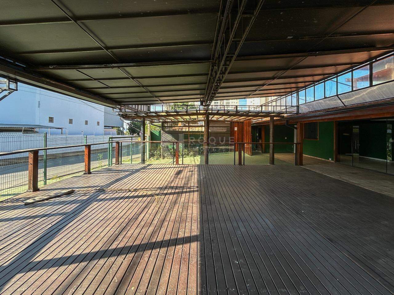 Salão para aluguel no bairro Bairro da Graminha: Área externa 
