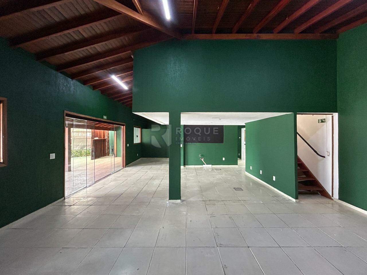 Salão para aluguel no bairro Bairro da Graminha: Sala 