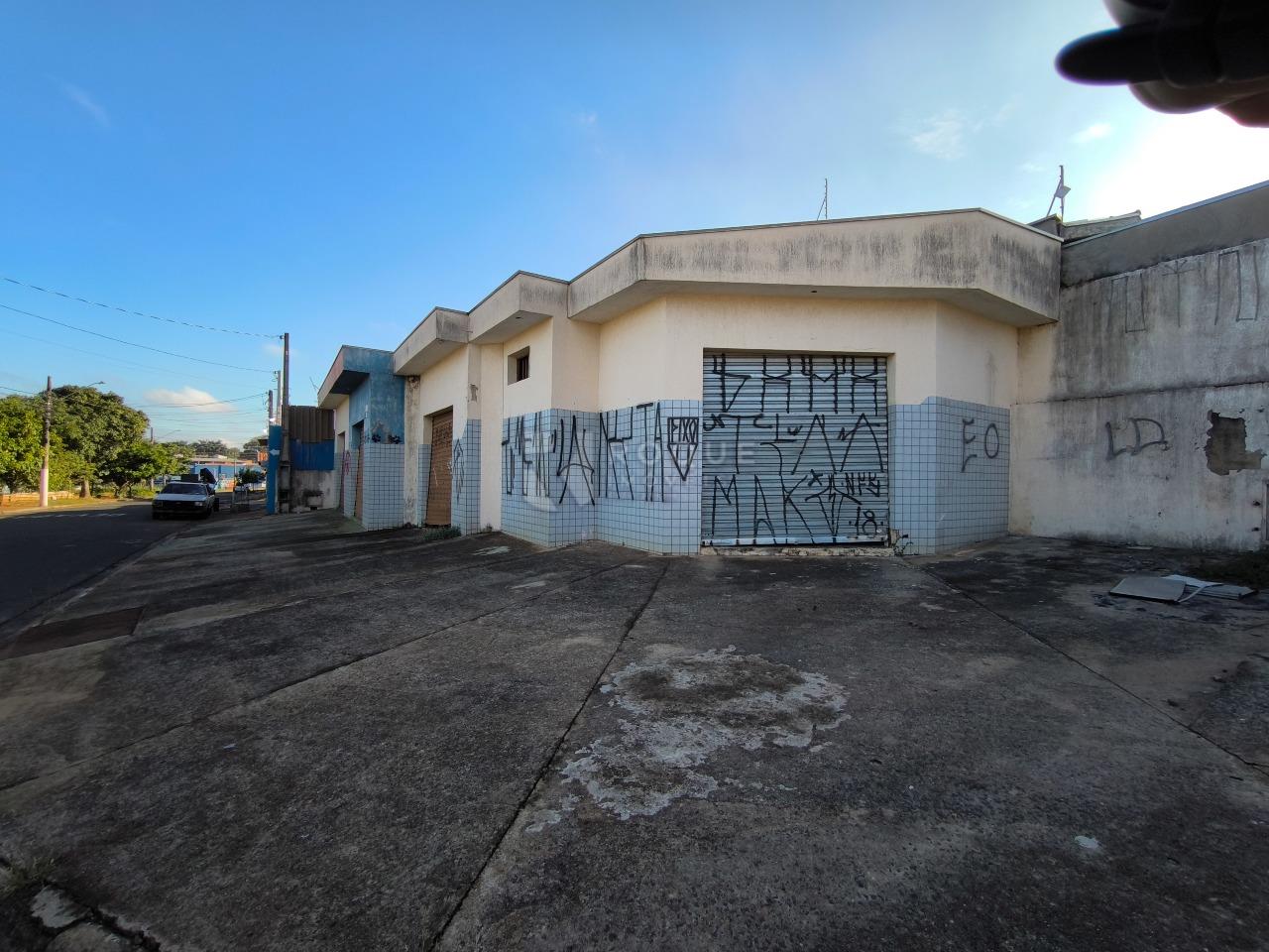 Salas/Conjuntos à venda no bairro Jardim Lagoa Nova: 