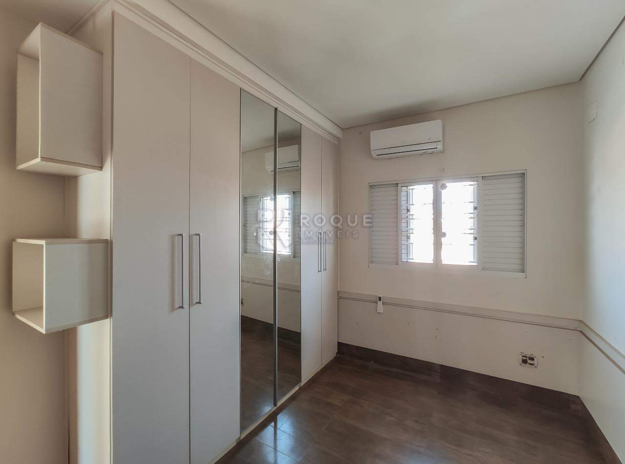 Casa Residencial para aluguel no bairro Parque Egisto Ragazzo: Dormitório 2 segundo andar 