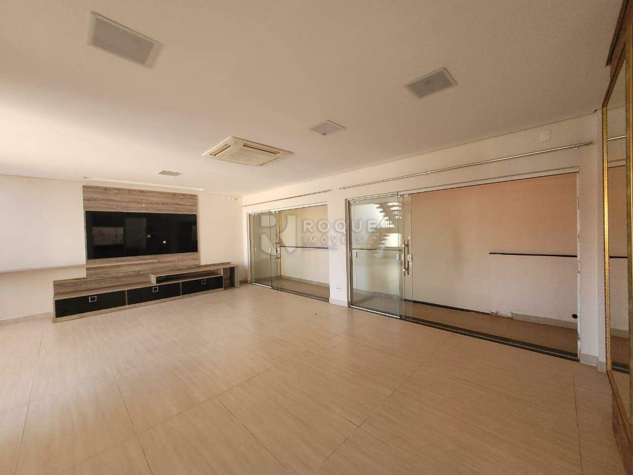 Casa Residencial para aluguel no bairro Parque Egisto Ragazzo: Sala