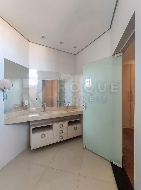 Casa Residencial para aluguel no bairro Parque Egisto Ragazzo: WC suíte 