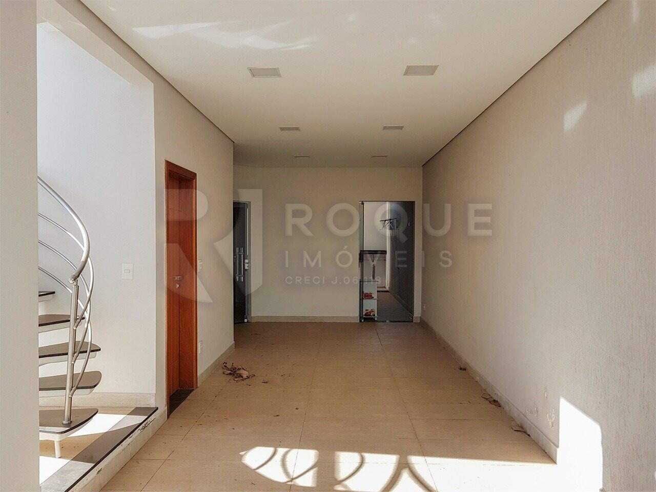 Casa Residencial para aluguel no bairro Parque Egisto Ragazzo: Garagem 