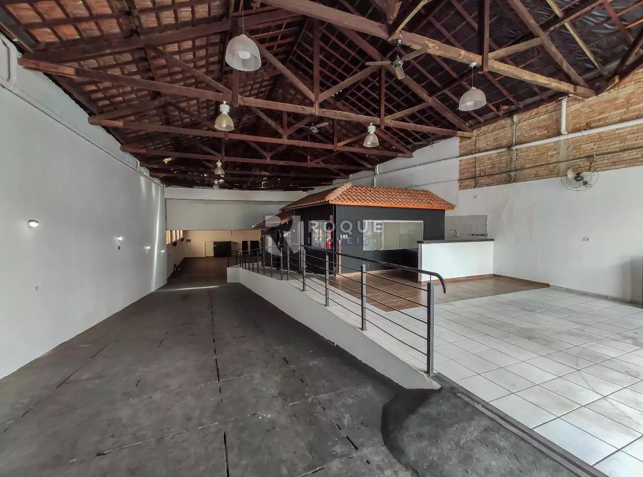 Barracão/Galpão à venda no bairro Centro: 