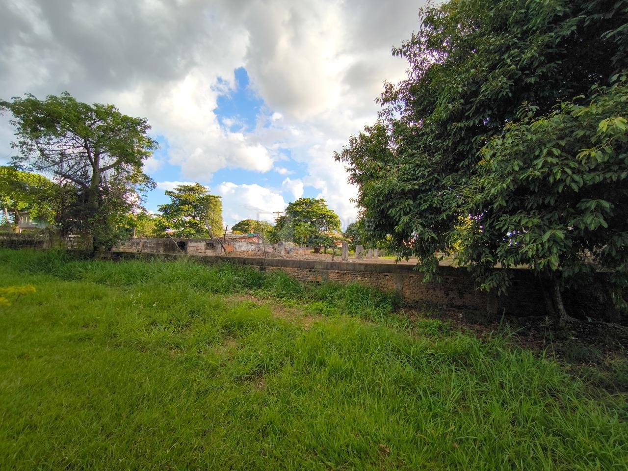 Área à venda no bairro Jardim da Graminha: 