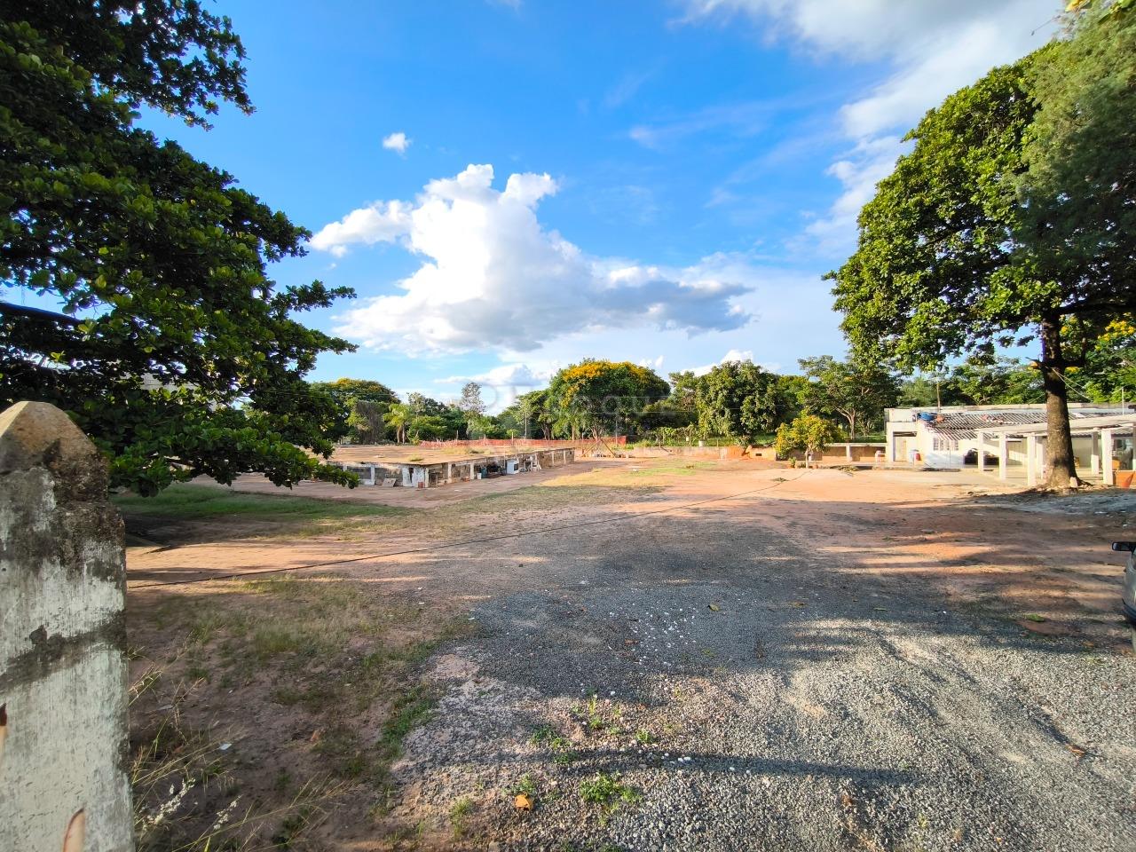 Área à venda no bairro Jardim da Graminha: 