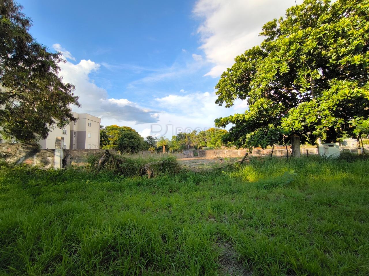 Área à venda no bairro Jardim da Graminha: 