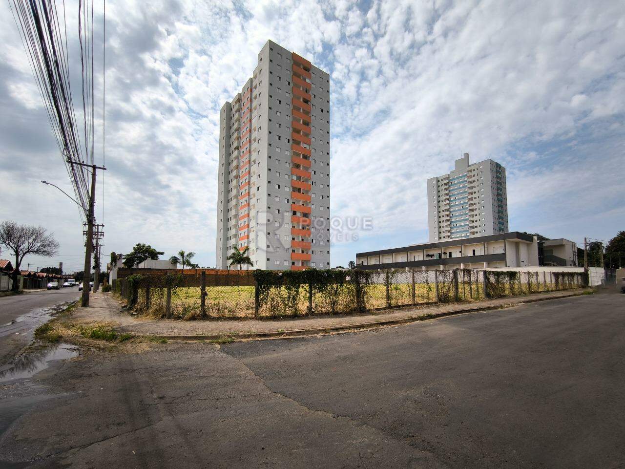 Terreno à venda no bairro Chácaras Antonieta: 