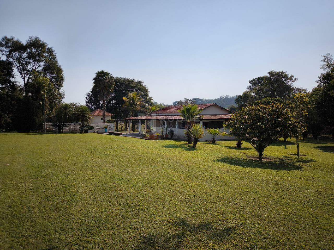 Sítio à venda no bairro Área Rural de Limeira: GRAMADO