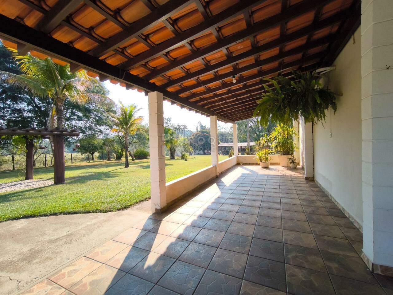Sítio à venda no bairro Área Rural de Limeira: VARANDA