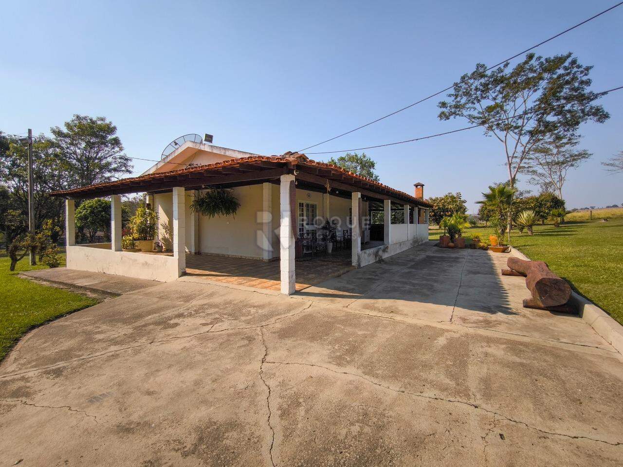 Sítio à venda no bairro Área Rural de Limeira: FRENTE