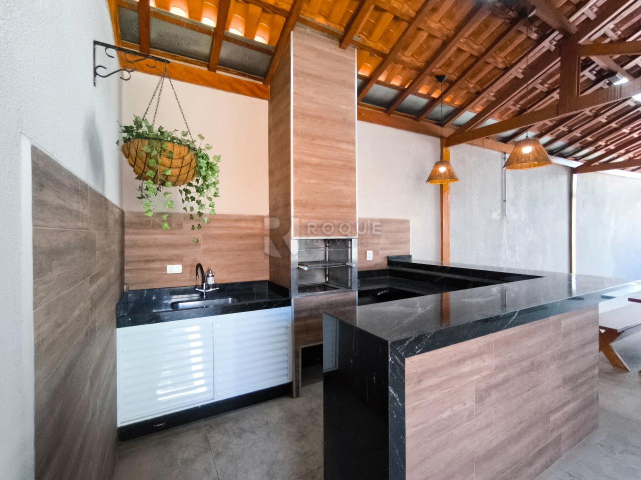 Casa Residencial à venda no bairro Jardim Residencial e Comercial Alto dos Laranjais: CHURRASQUEIRA