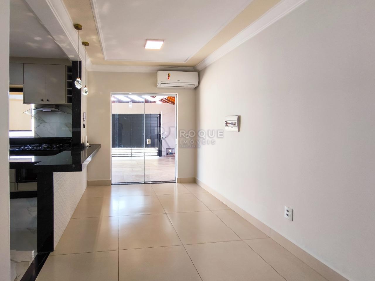 Casa Residencial à venda no bairro Jardim Residencial e Comercial Alto dos Laranjais: SALA DE ESTAR