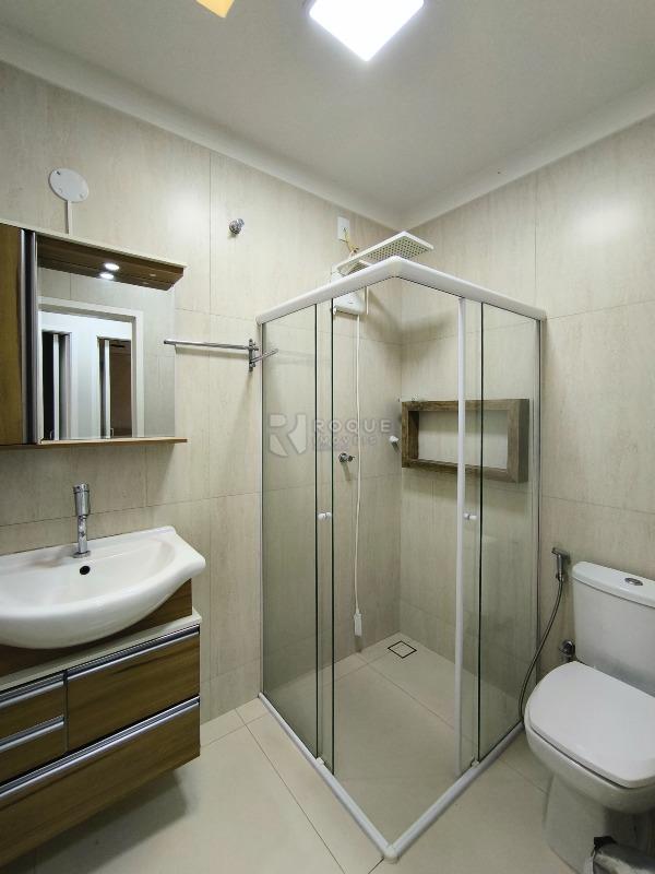 Casa Residencial à venda no bairro Jardim Residencial e Comercial Alto dos Laranjais: BANHEIRO SOCIAL